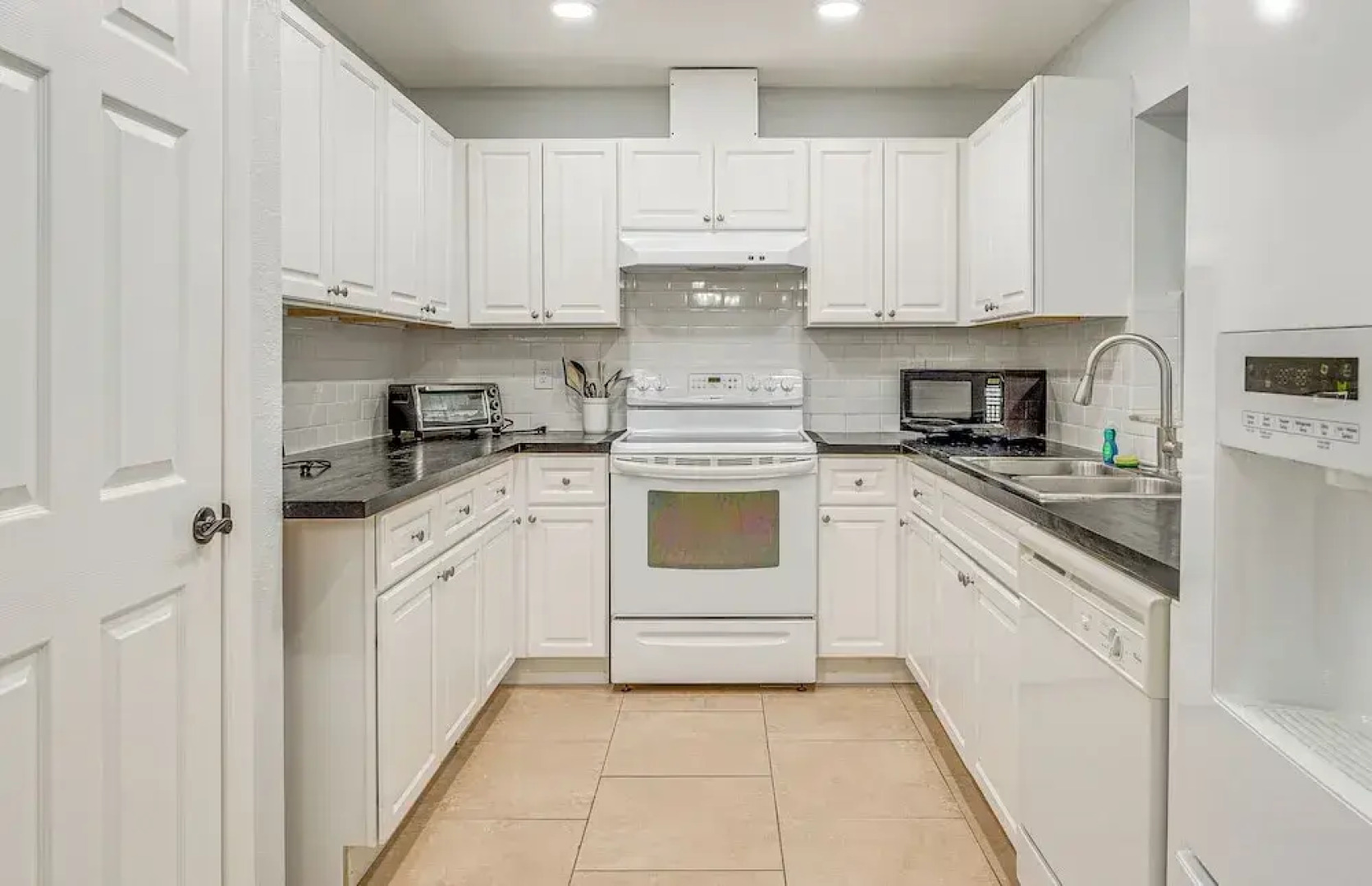 13 Mi to Hudson Beach: Family Escape w/ Lanai