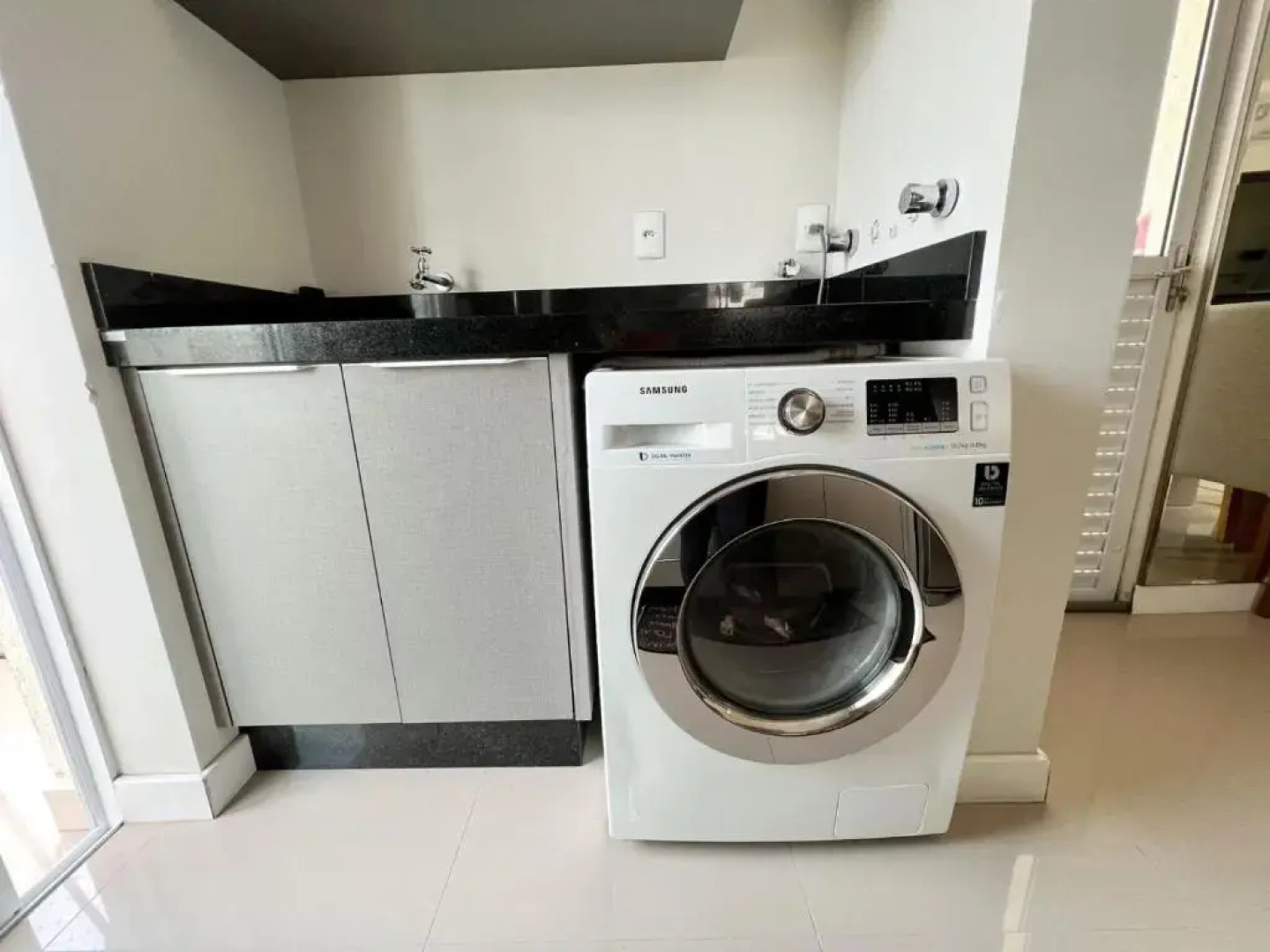 Excelente apartamento 2 suítes em Porto Belo