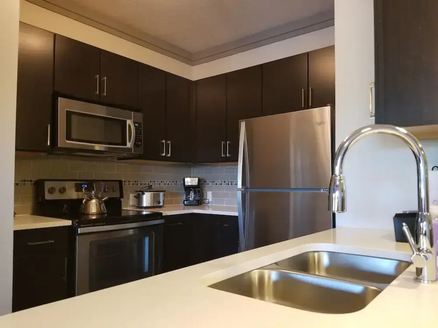 Tropical Waterview Escape