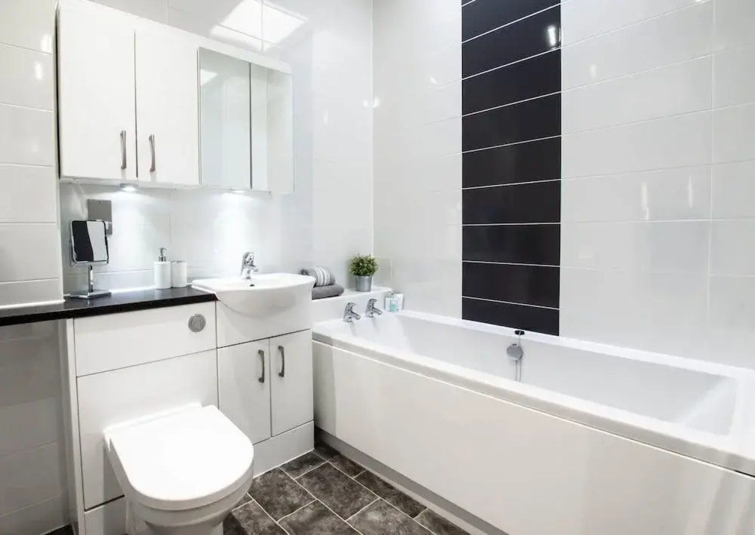 Oaklands House Serviced Apartments