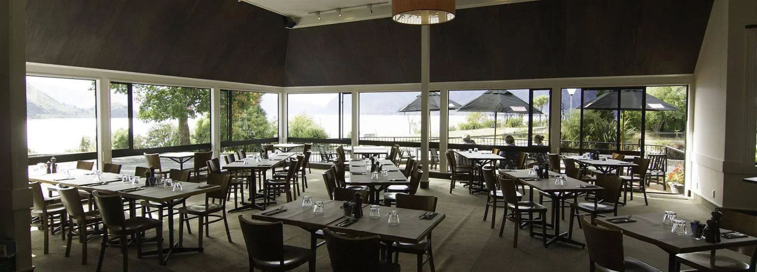 Lake Hawea Hotel