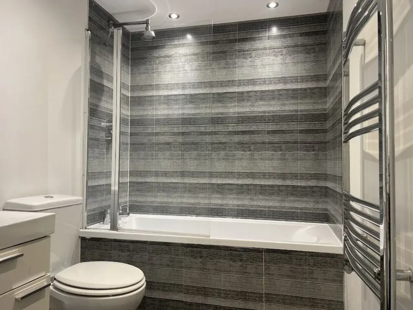 Beach House Courtyard 1 bed