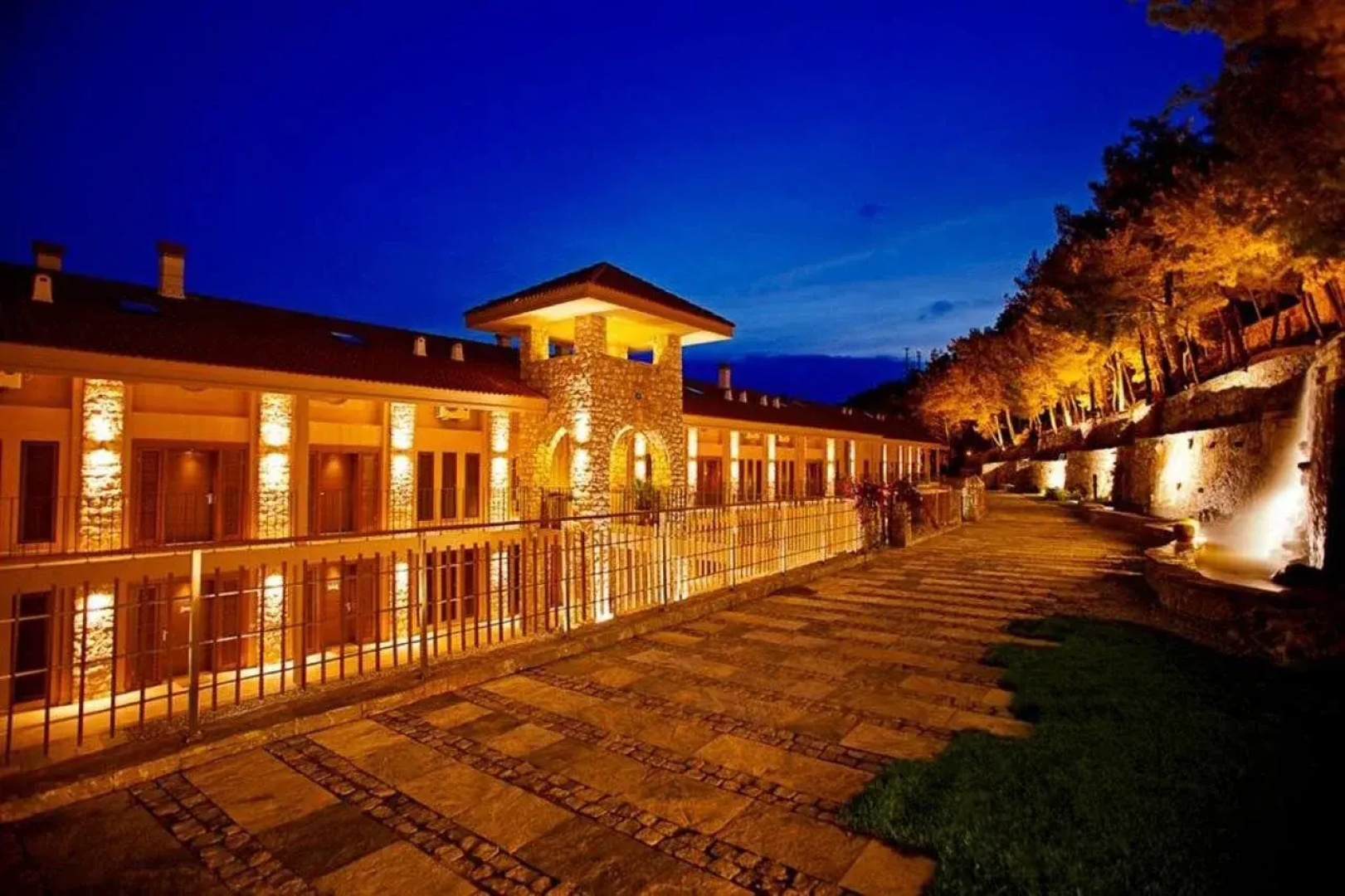 Martı Hemithea Hotel