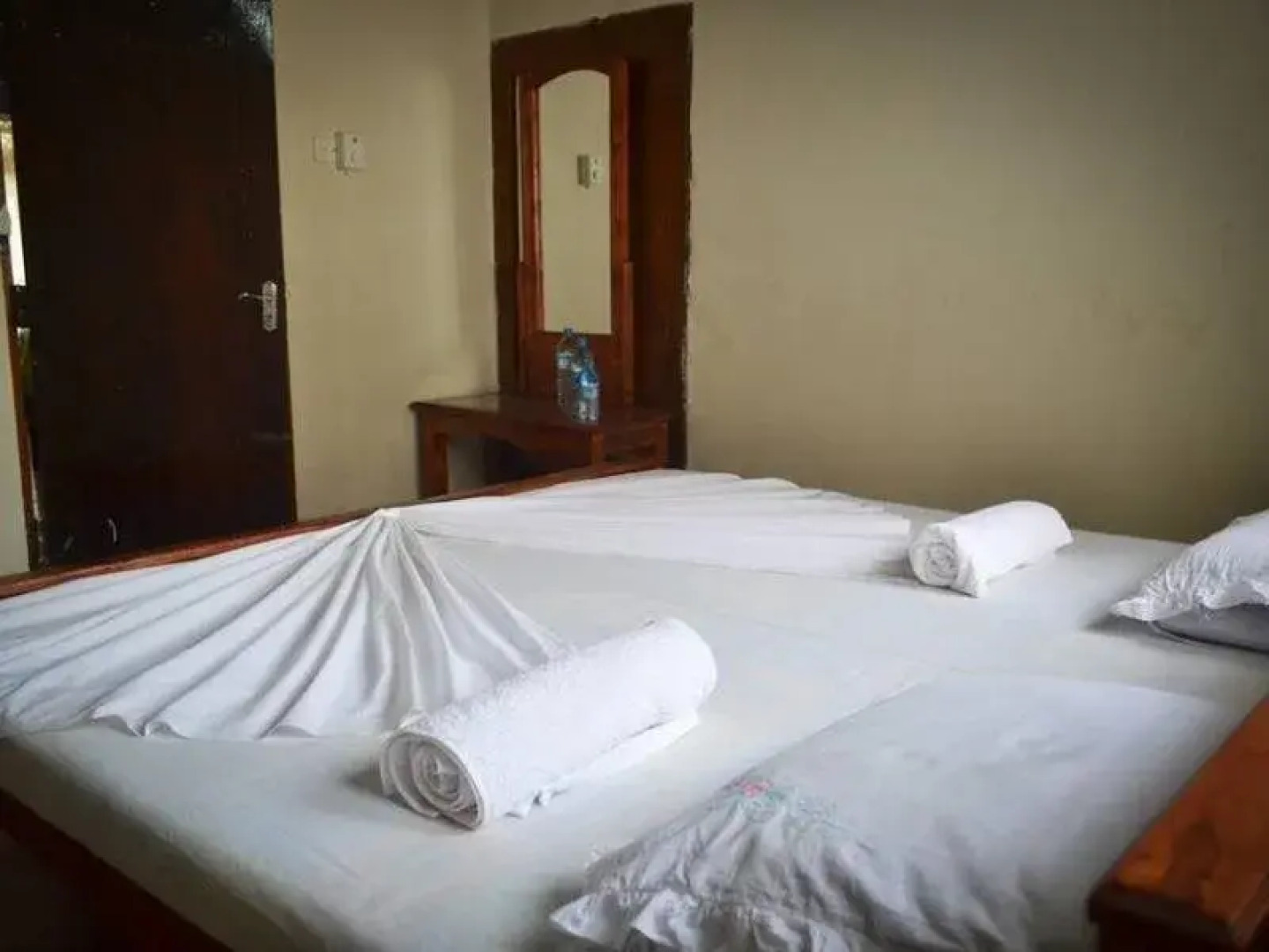 Dill Lake View Resort