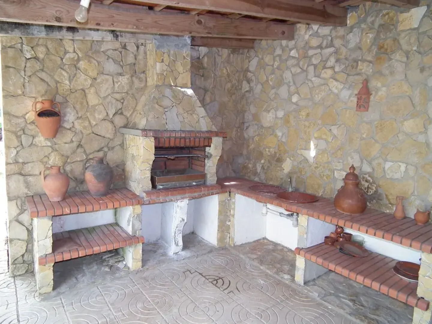 80s RetroStyle Villa