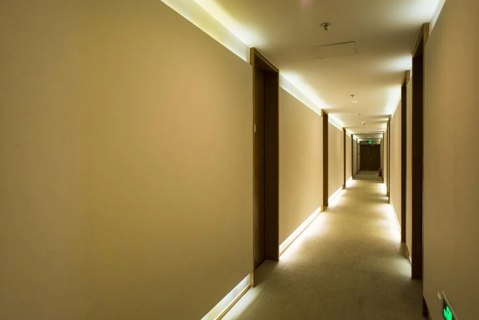 Hanting Express Ningde Wanda Plaza