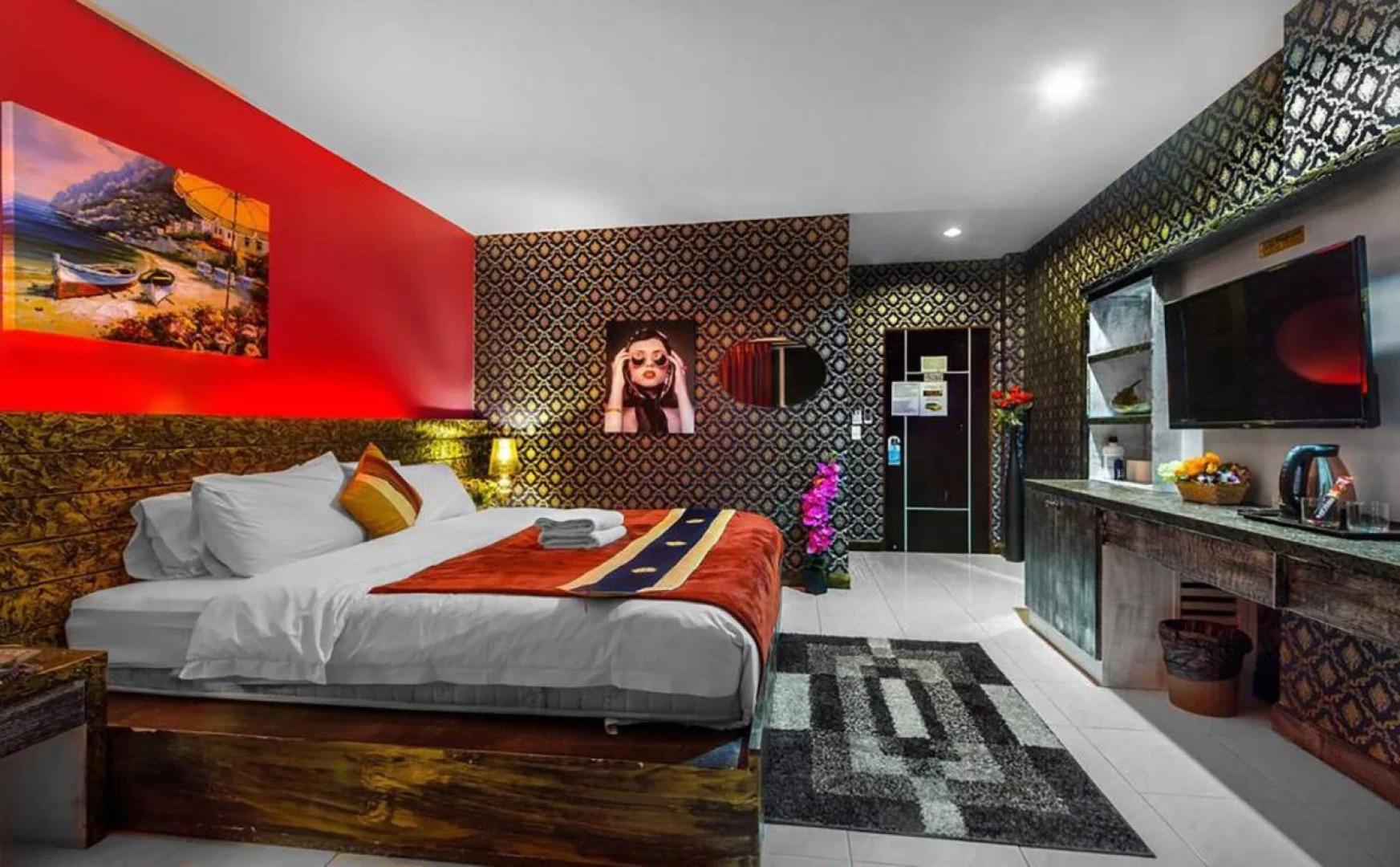 The Shades Boutique Hotel Patong Phuket
