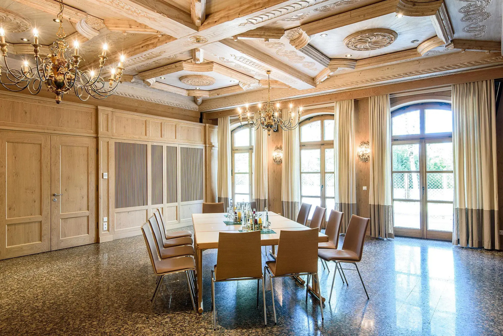 Bauer Hotel & Restaurant