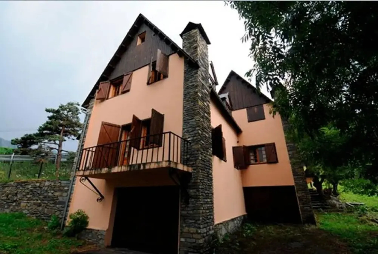 House With 6 Bedrooms in Vielha E Mijaran, With Furnished Garden - 15 km From the Slopes