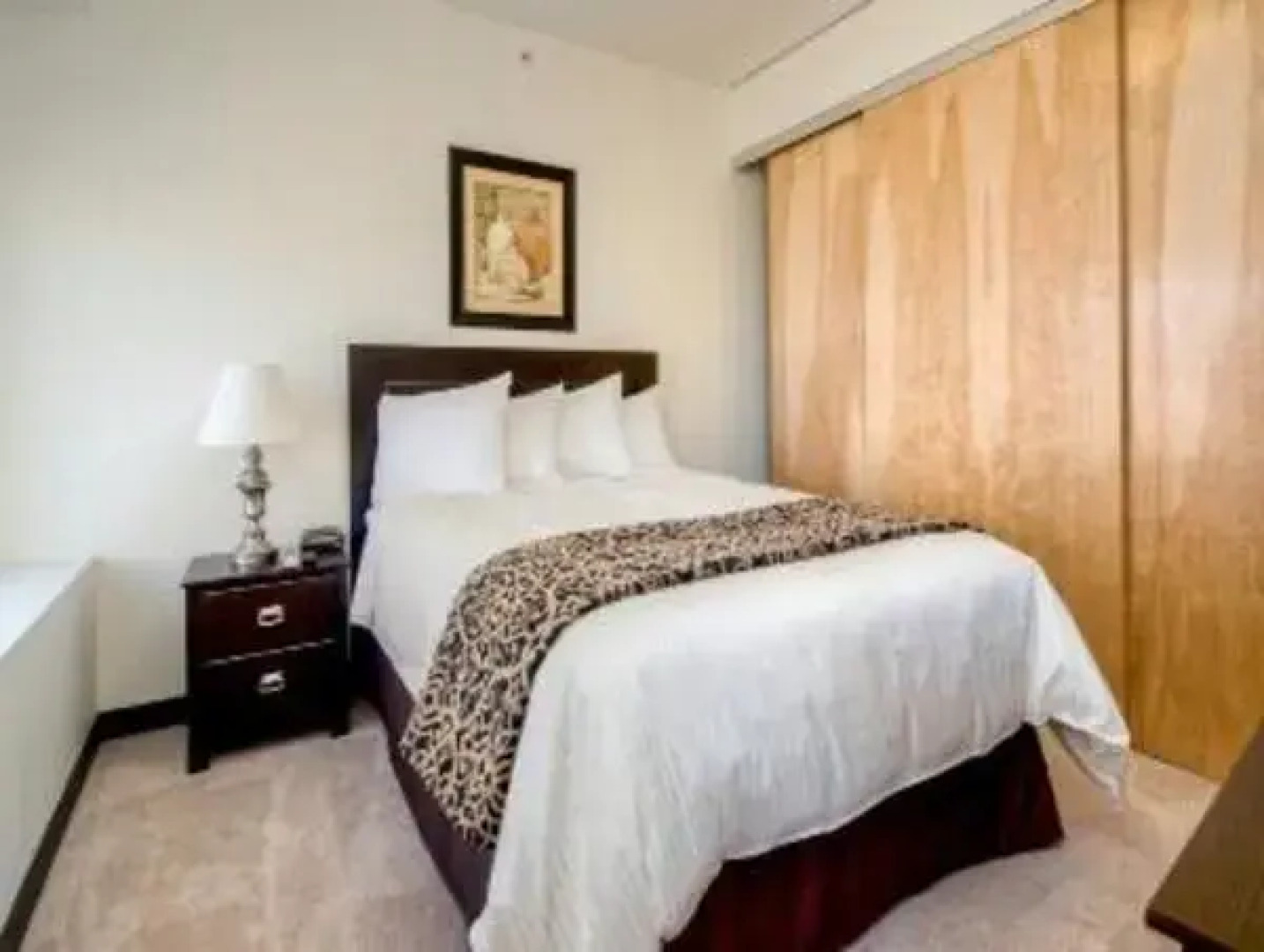 Pinhook Flats by ExecuStay (EXEC-MW.PINHOOK102)