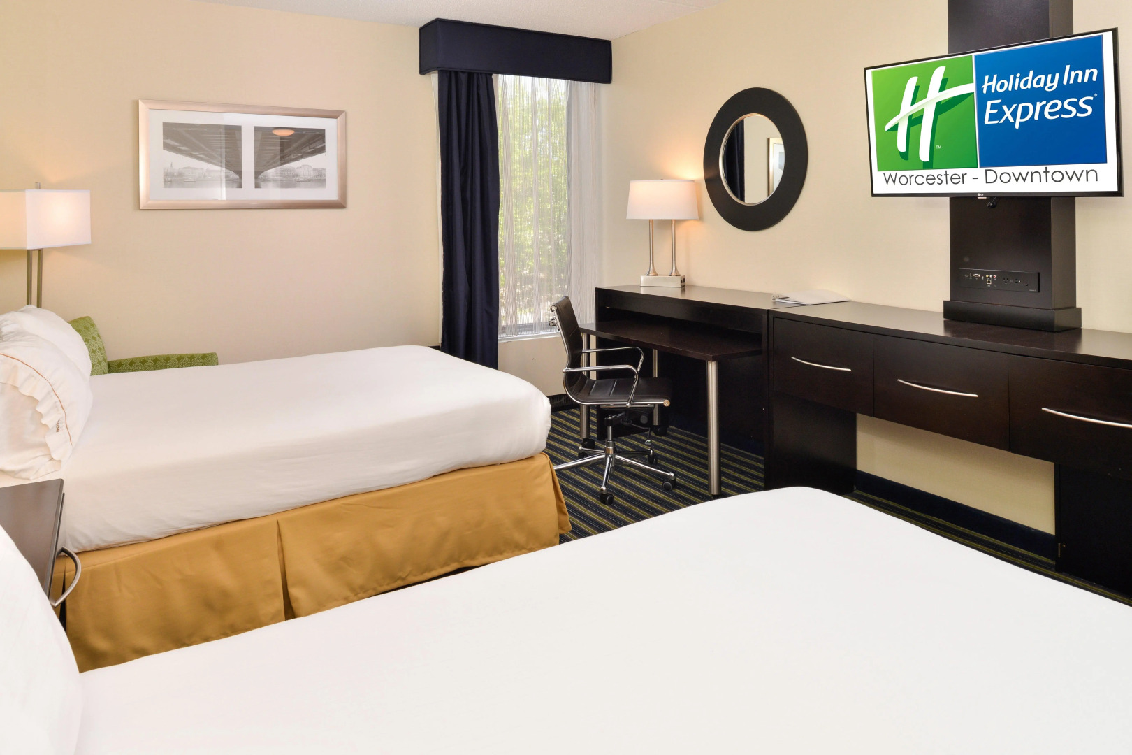 Holiday Inn Express Worcester