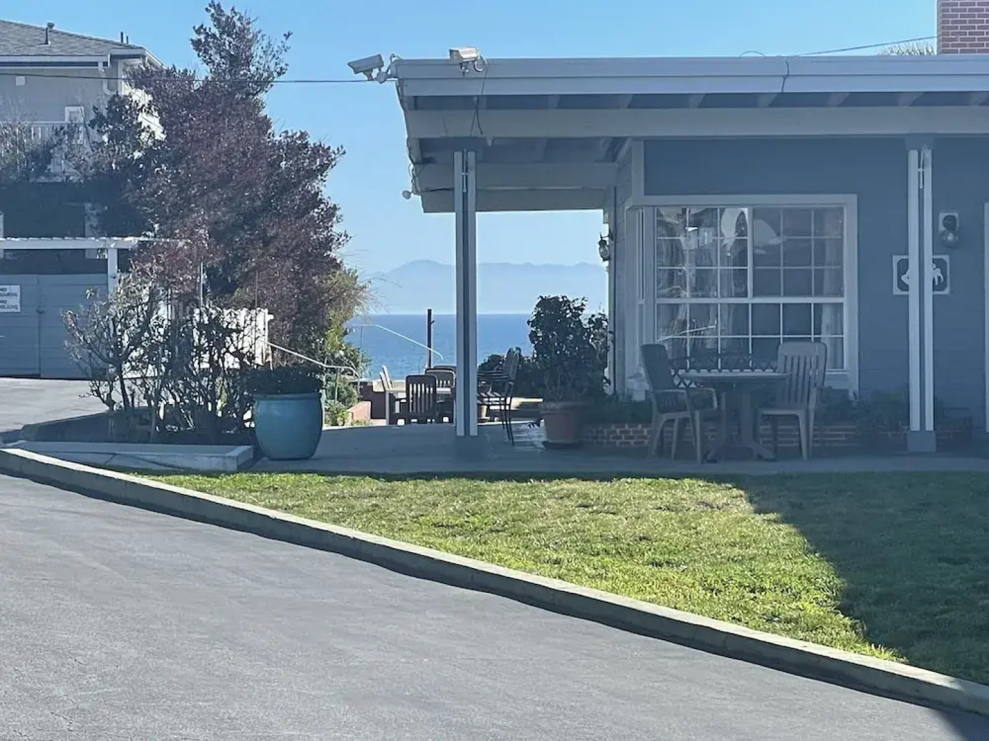 Edgewater Beach Motel