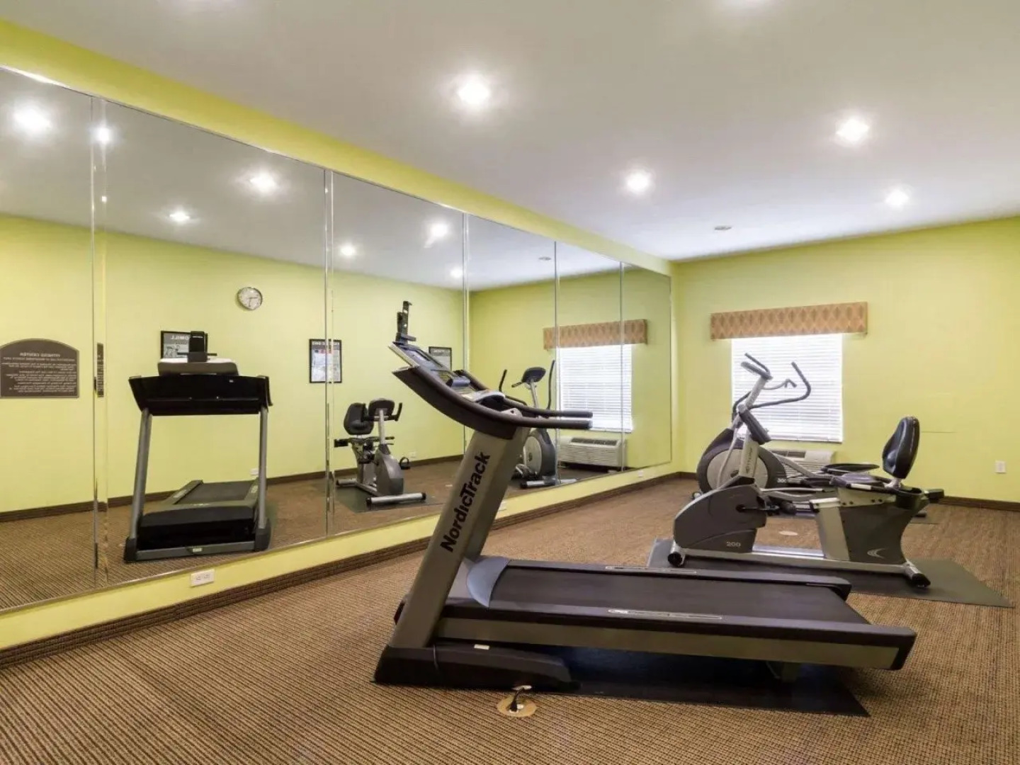 Best Western Ingleside Inn & Suites