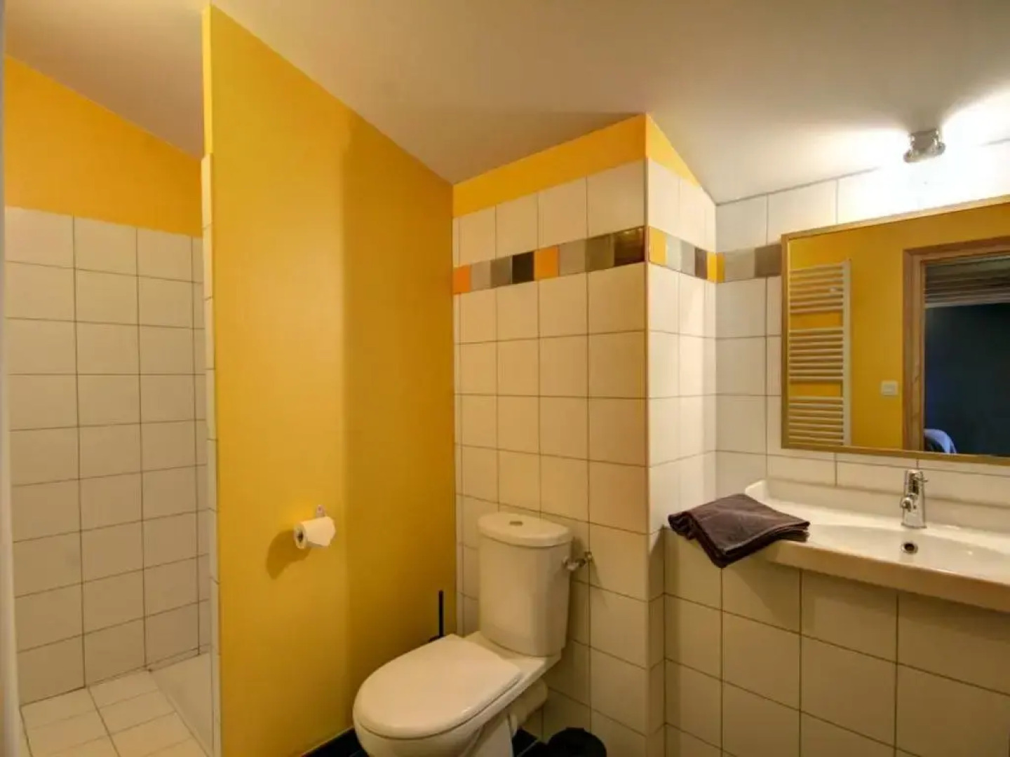 Gîte Saint-Just-la-Pendue, 7 pièces, 12 personnes - FR-1-496-54