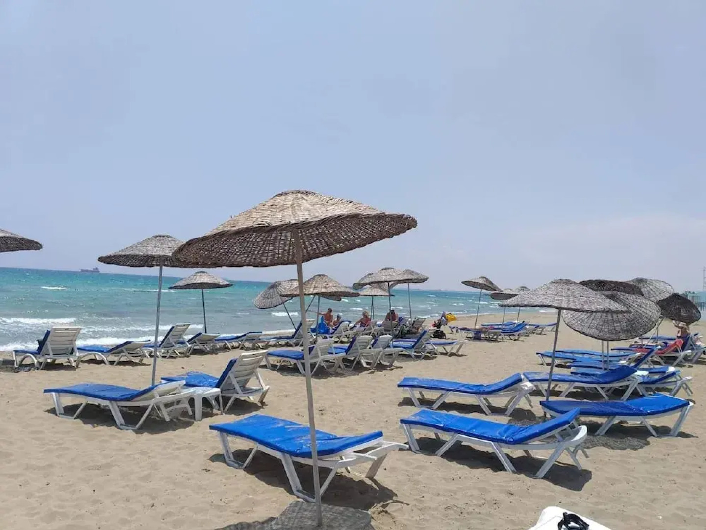 Sunrise Beach Club-sleeps 6-aircon-sea View