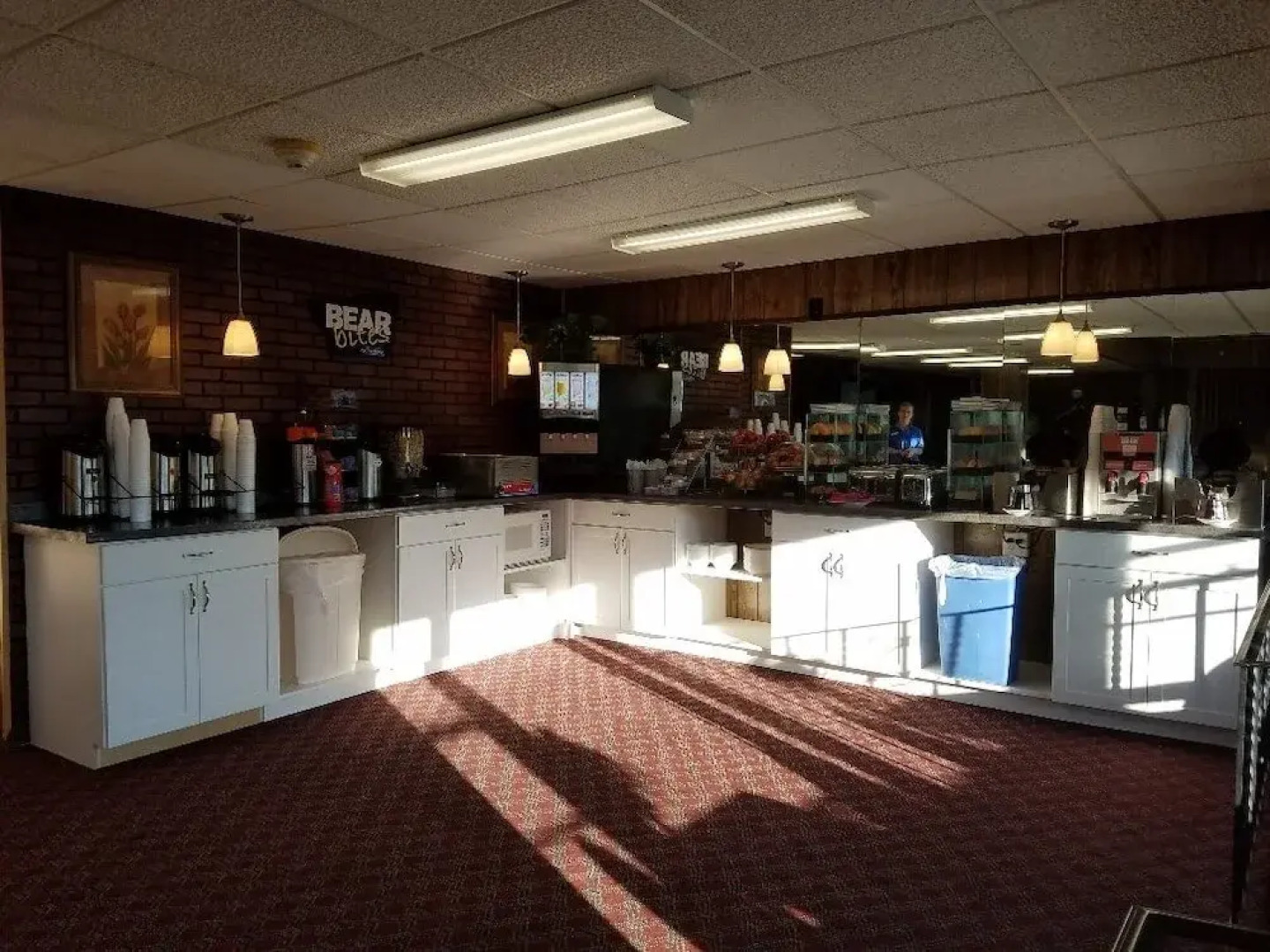 Cloud 9 Inn & Suites Lake George