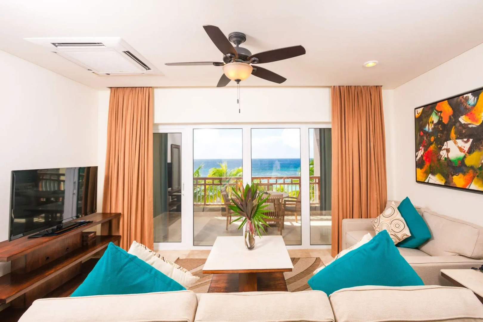 Grand Roatan Caribbean Resort