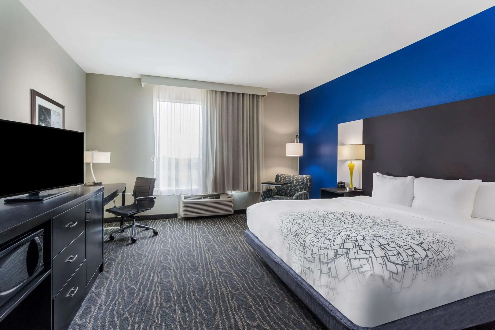 La Quinta Inn & Suites by Wyndham Odessa N. - Sienna Tower