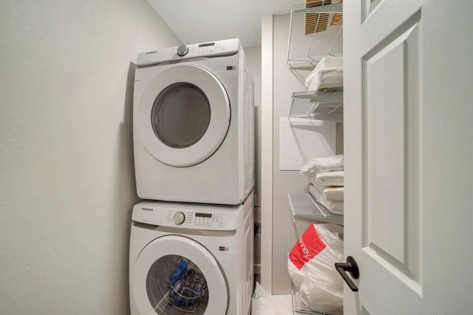 Waterfront Grove Retreat w/ Dock: 'cedar Ridge'