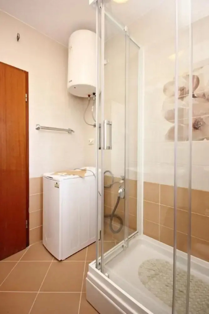 Ljube - Quiet Location & Close to the Beach - A1