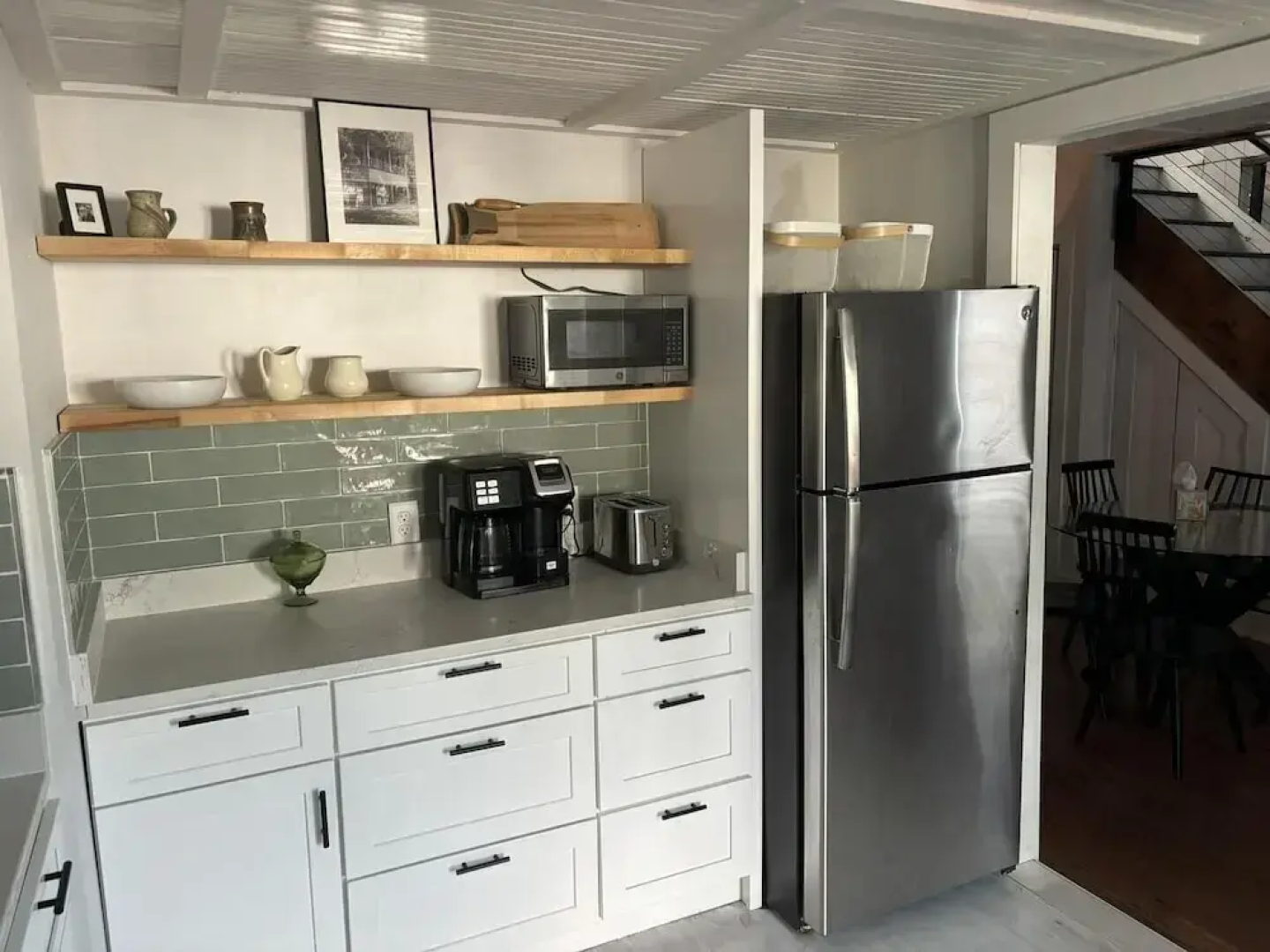 Sweet Mary 2 Bedroom Home by RedAwning