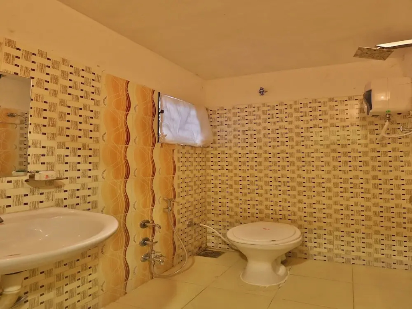 Hotel Nilkanth Inn By OYO Rooms