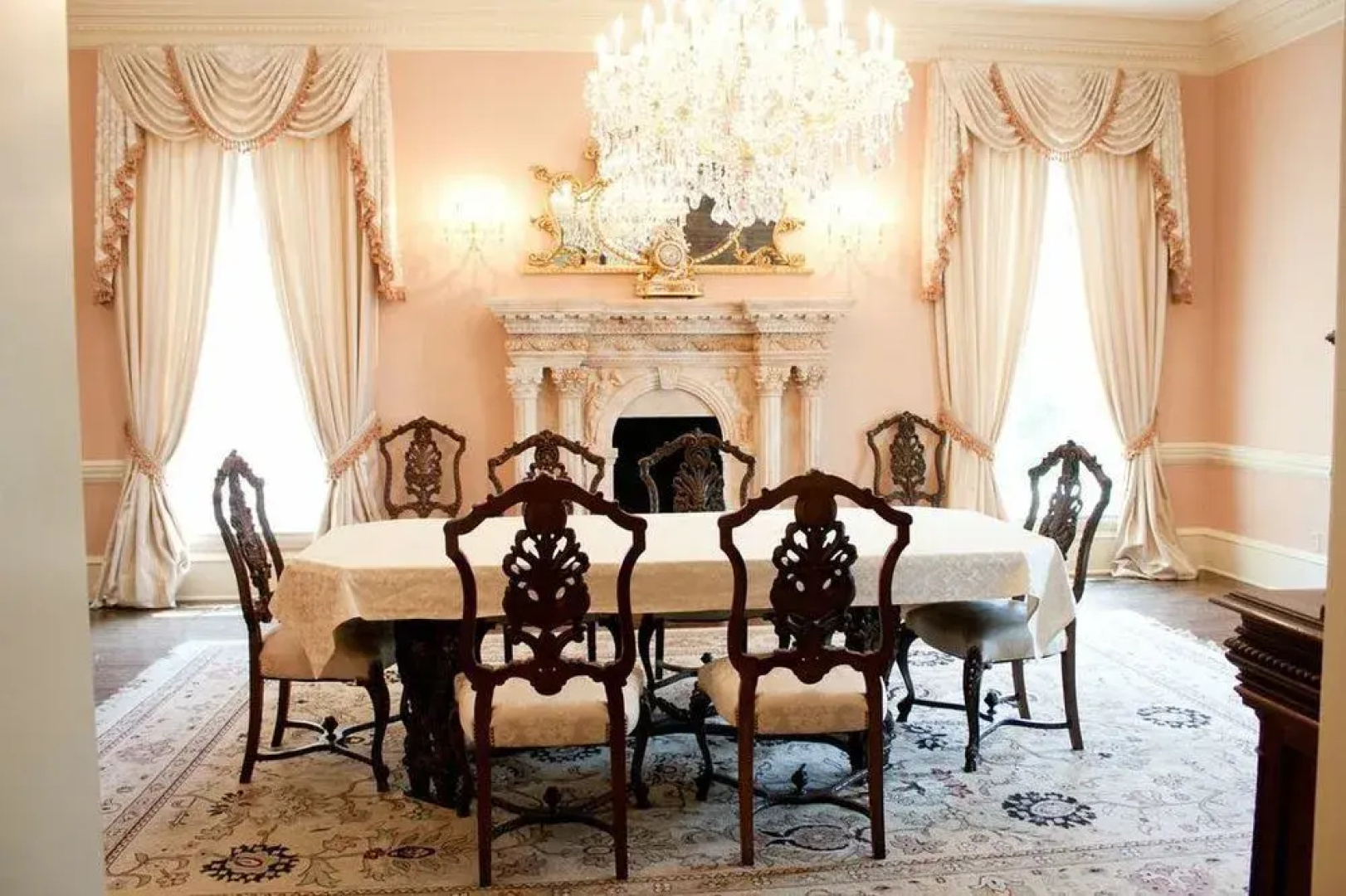 Fountainview Mansion