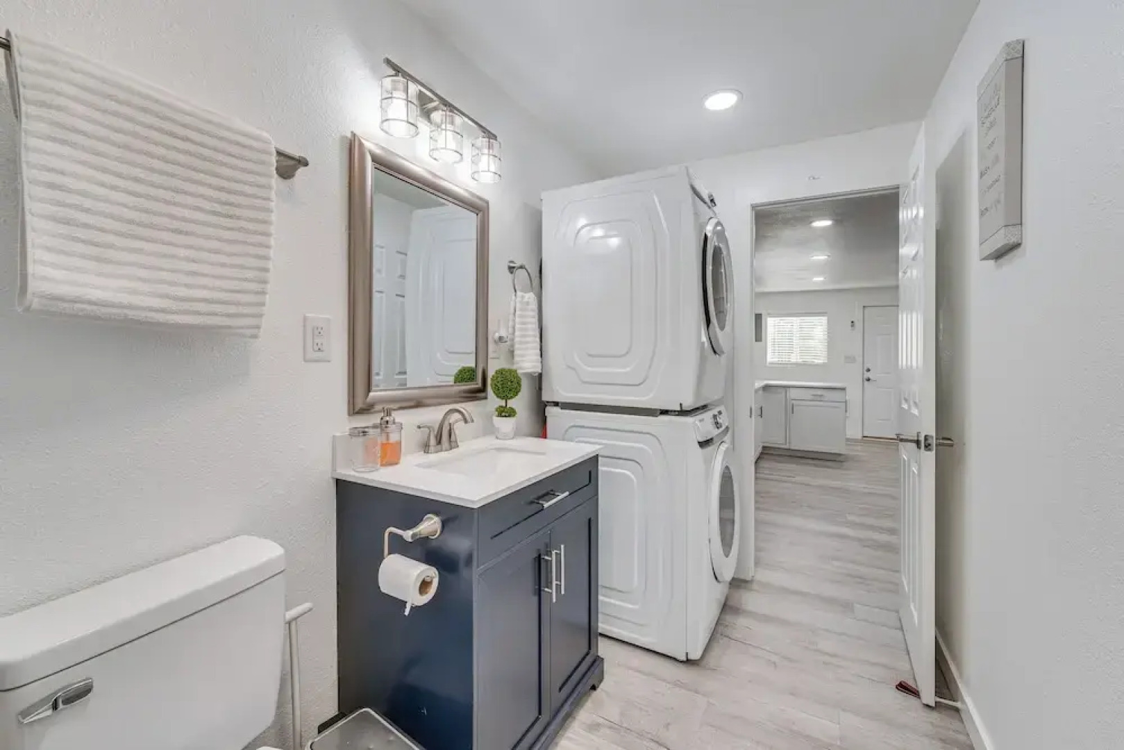 Pet-friendly Home < 1 Mi to Downtown Moses Lake!