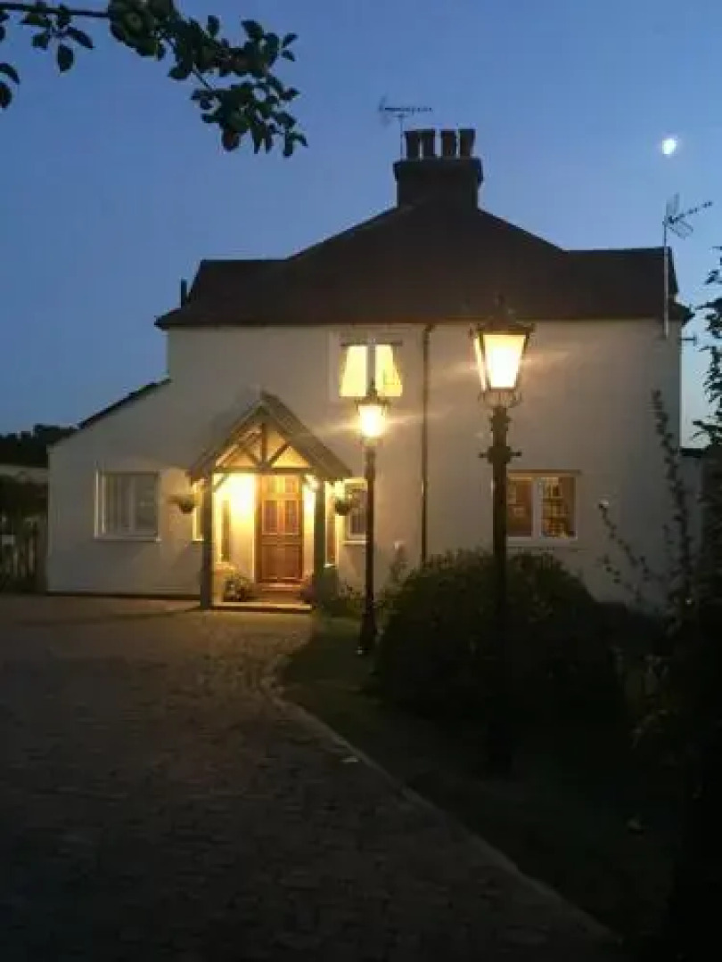 Orange Hill Cottage B&B