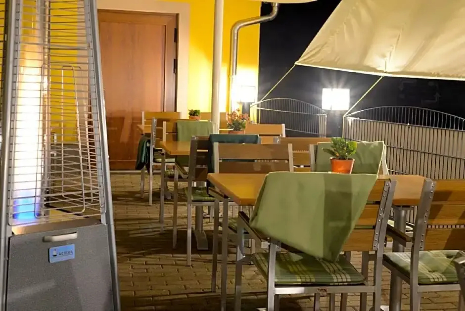 Gasthaus & Pension Zirkelstein