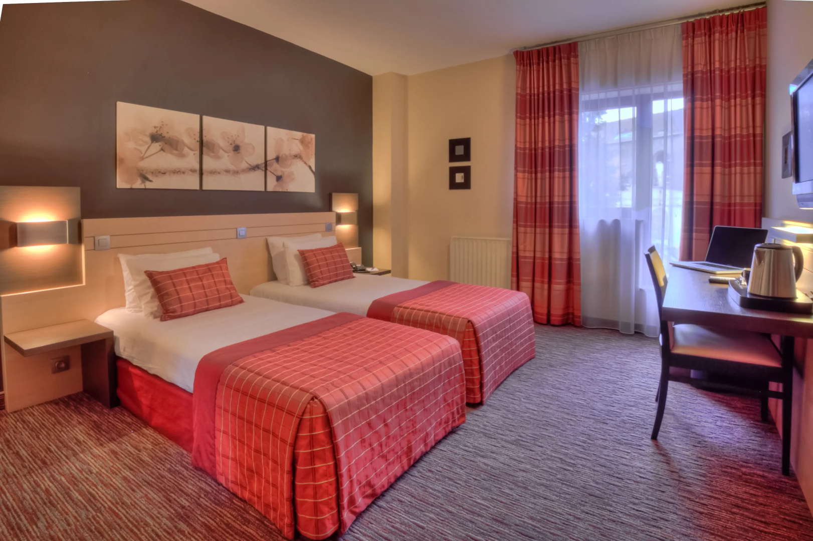 B&B HOTEL Mons Centre