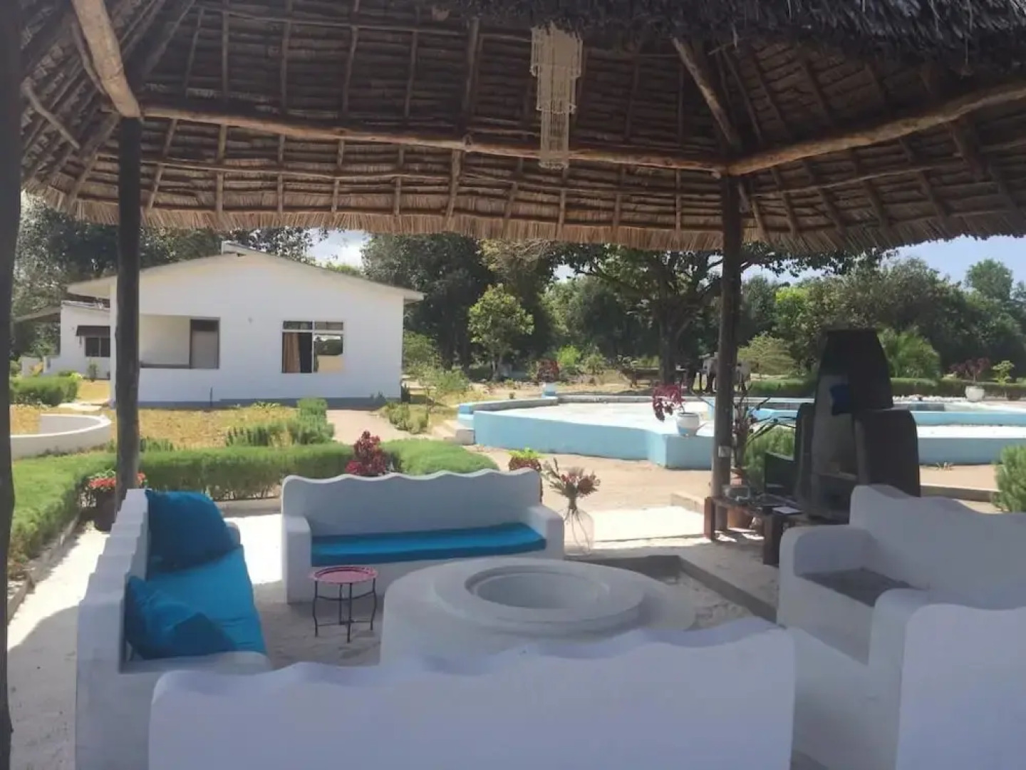 Sea Front Mafia Lodge