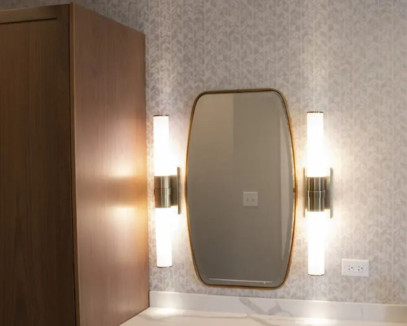 BLU-Tique, Akron, a Tribute Portfolio Hotel