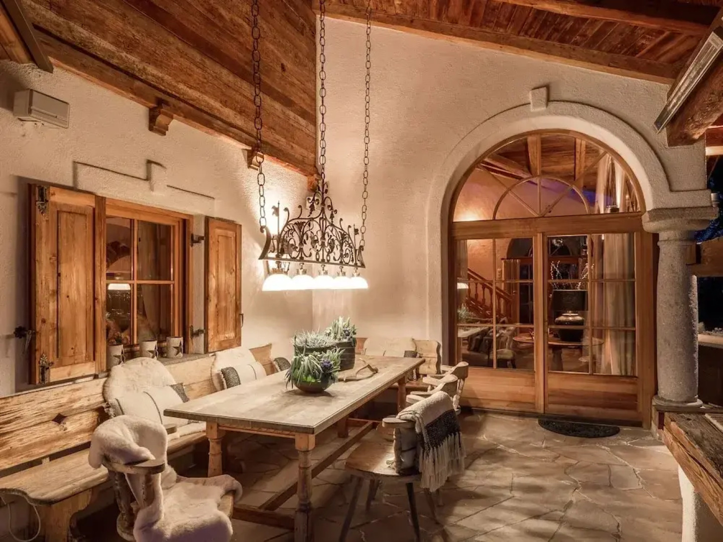 Exclusive Tyrolean Chalet Near Ski Lifts