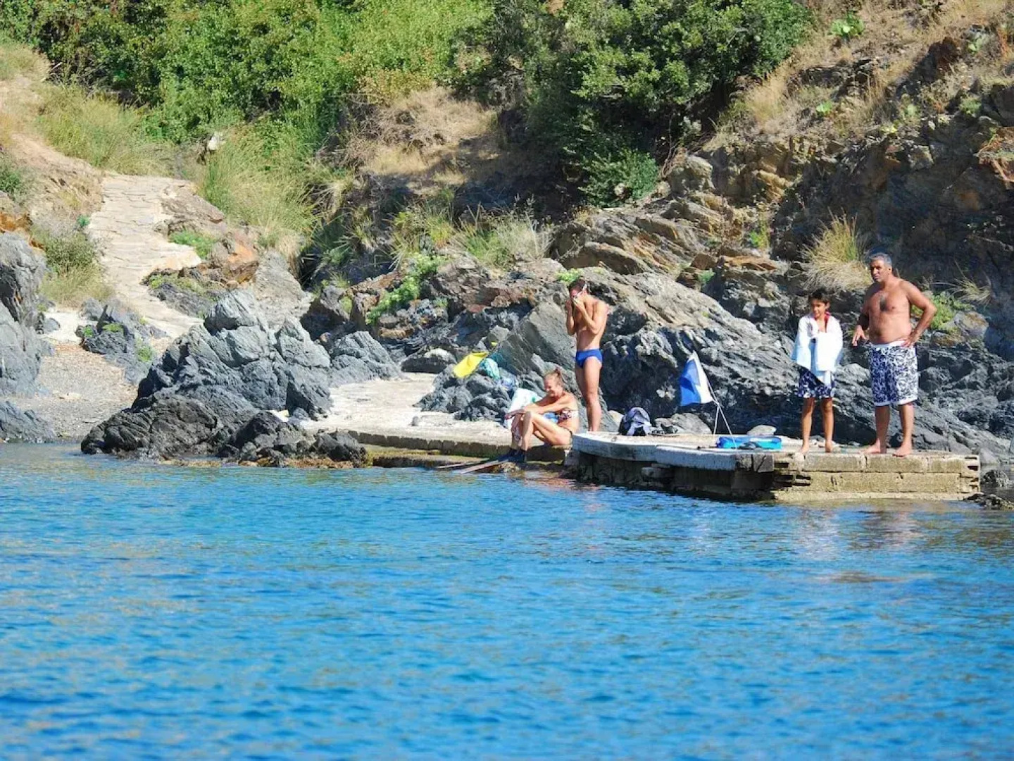 Colorful Apartment With Balcony or Terrace 500m From the sea