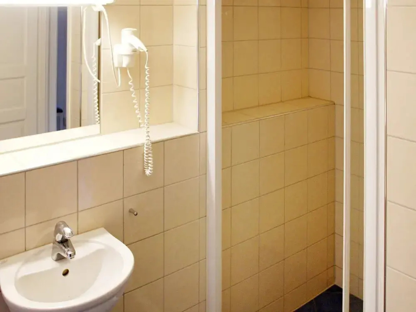 6 Person Holiday Home in Holmsbu