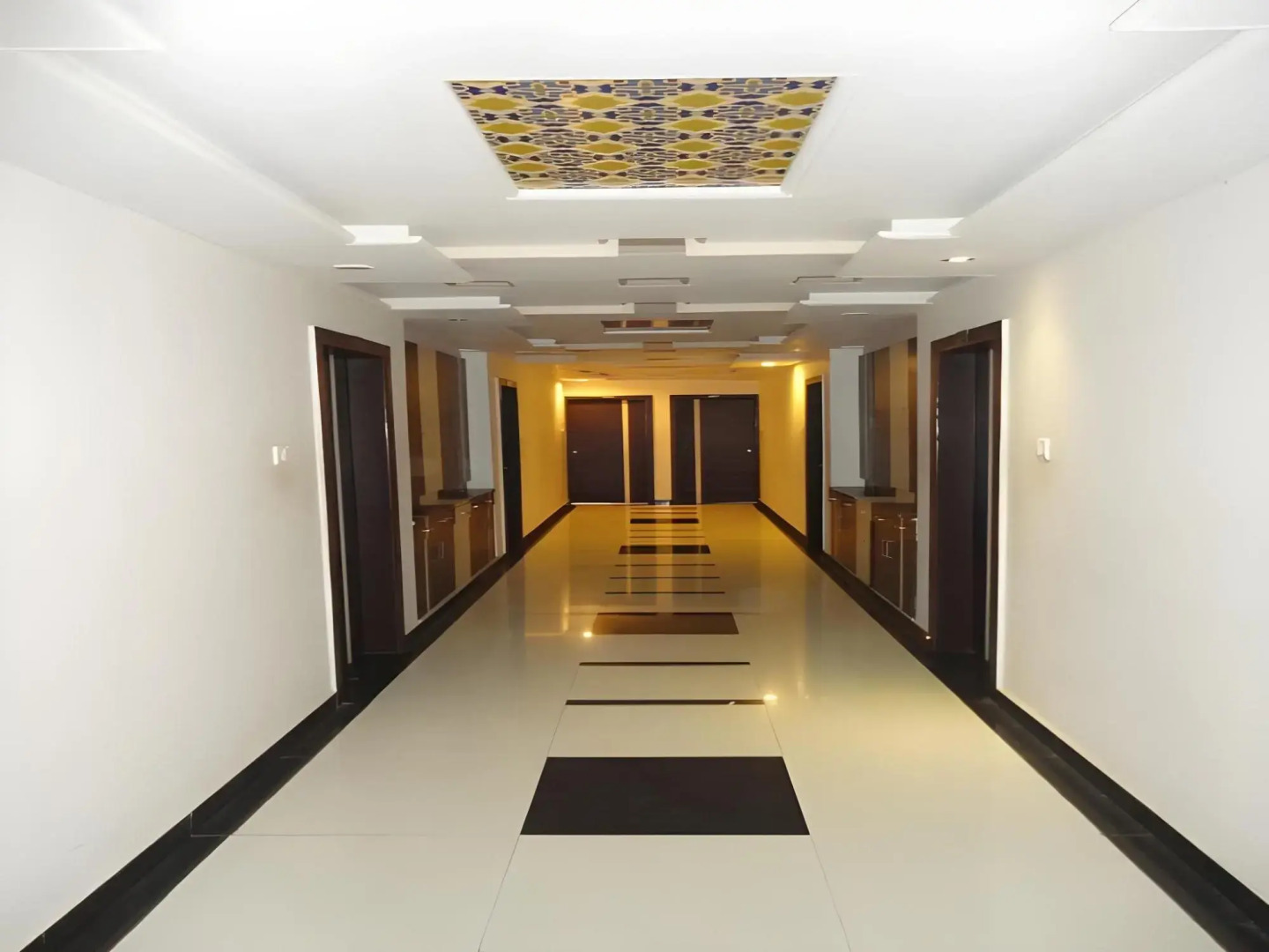 Hotel Rudra Plaza