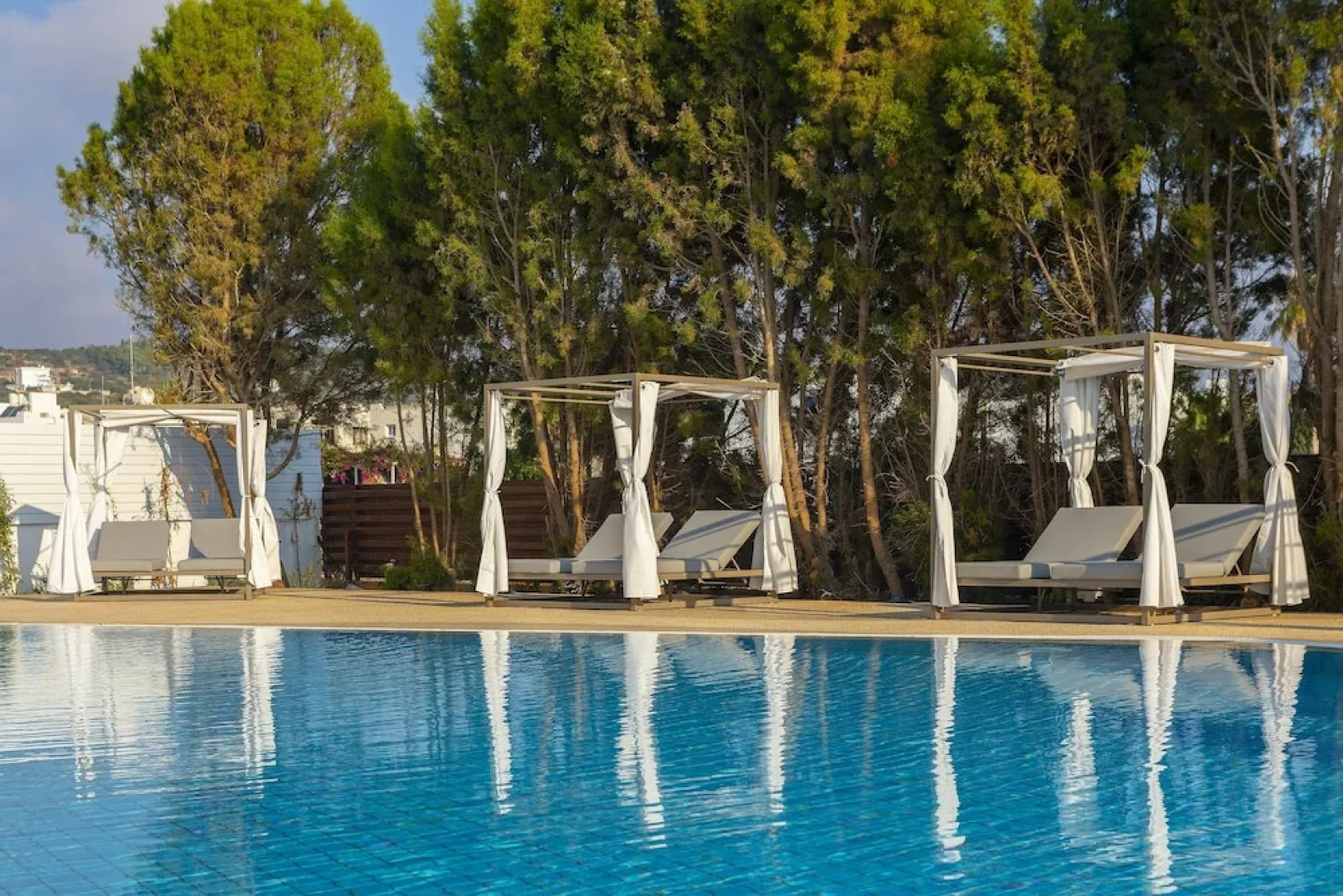 Leonardo Crystal Cove Hotel & Spa by the sea