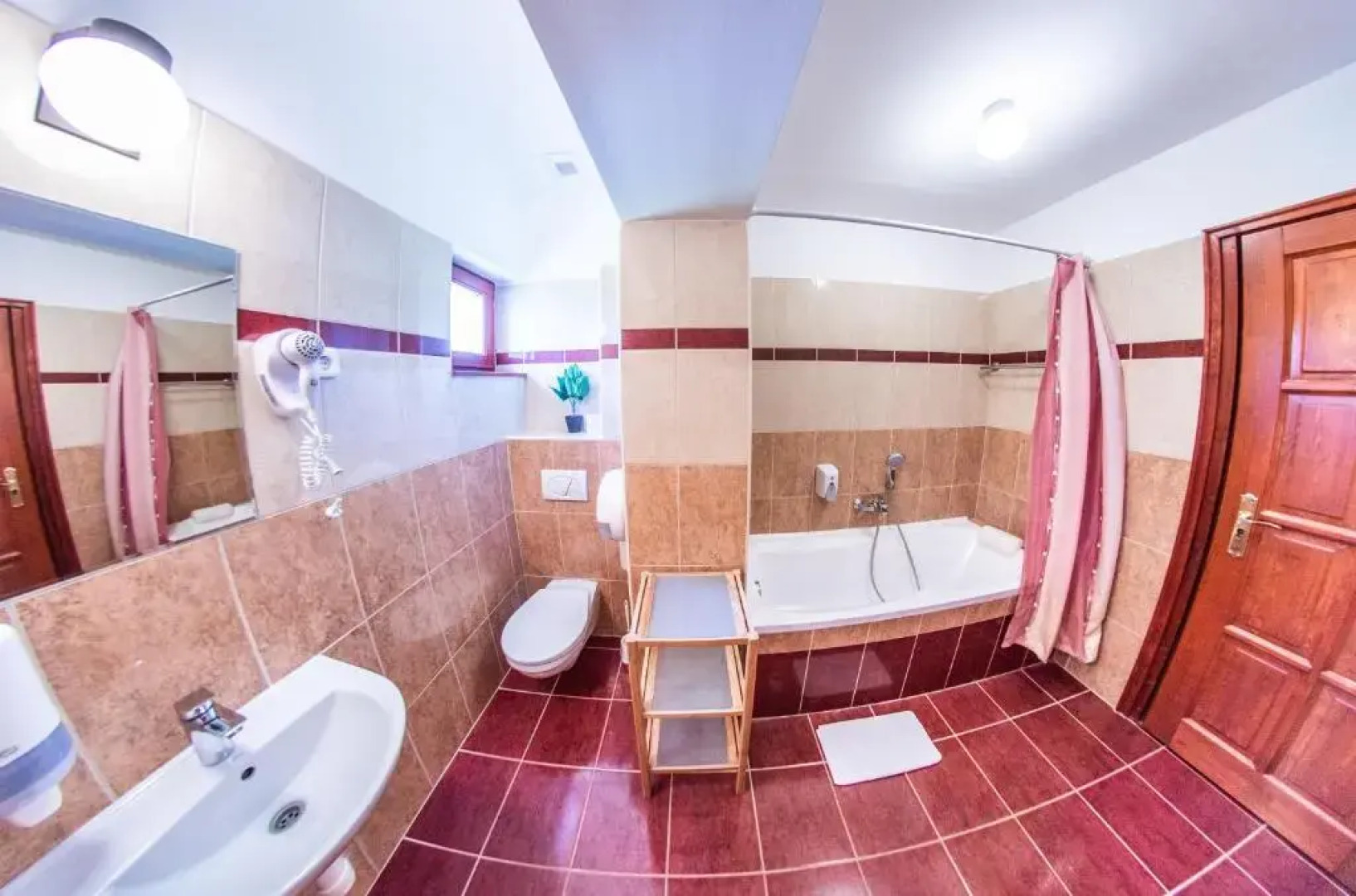 Borhotel Sziluett Farkasmály