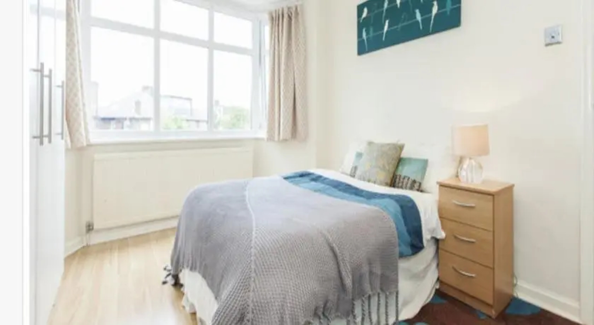 Three-Bedroom House on The Vale