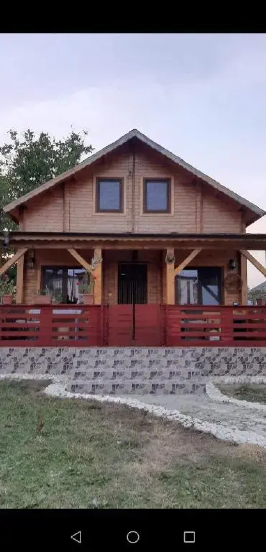 Cabana de lemn Mioveni