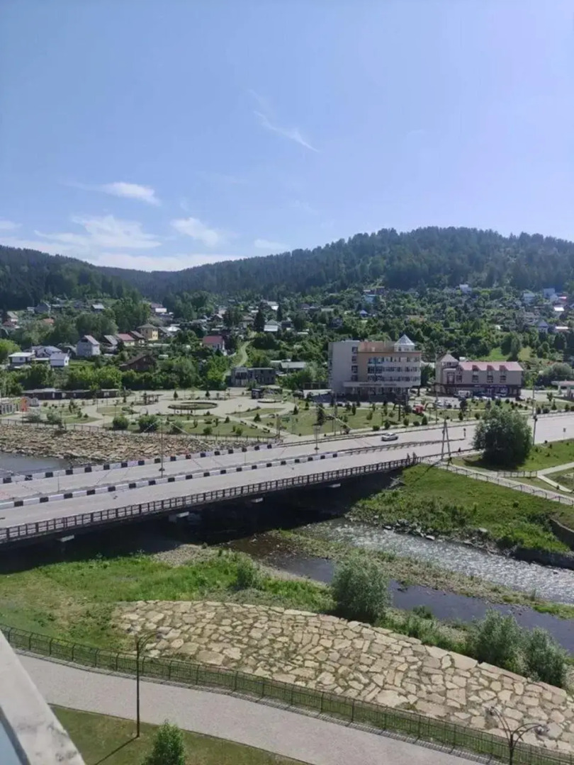 Апартаменты на проспекте Коммунистический 92