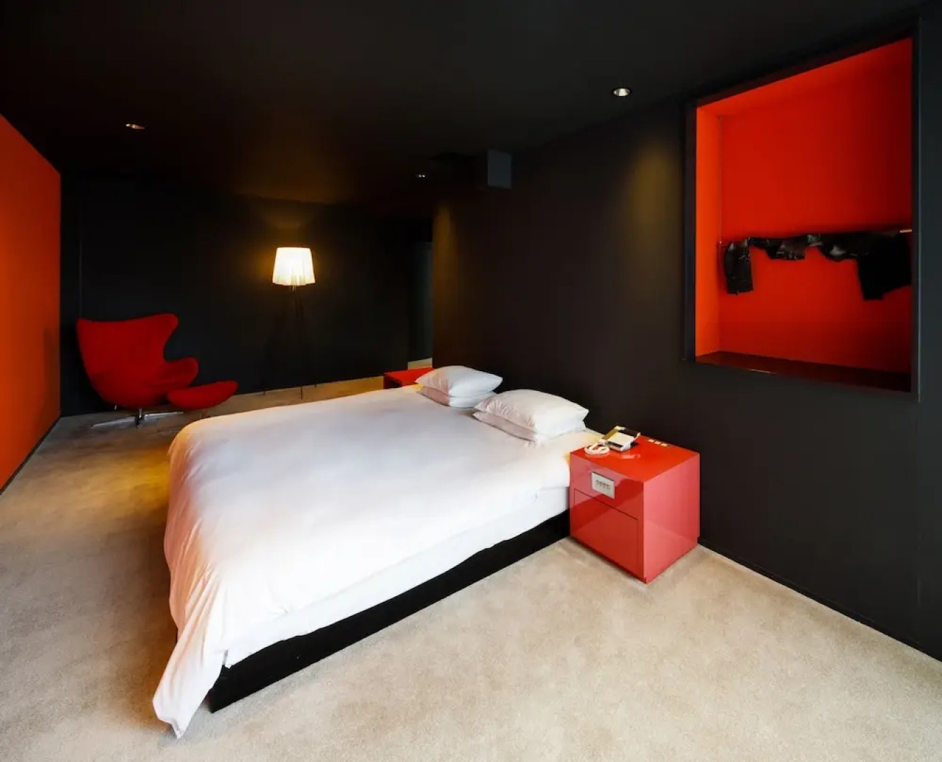 Отель The Screen