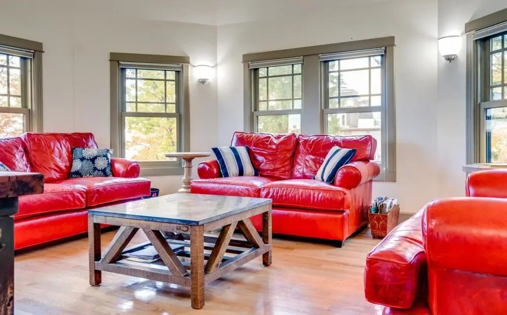 Aldine 4a 4 Bedroom Condo by Redawning