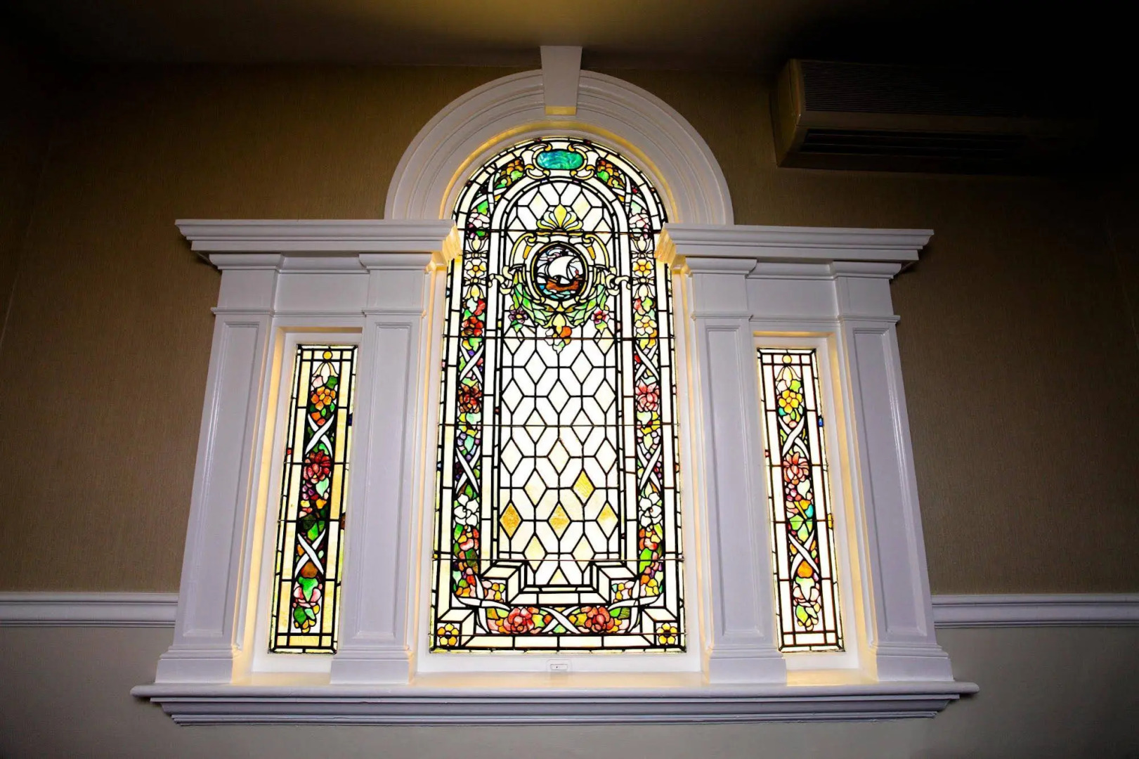 Peter Shields Inn & Restaurant