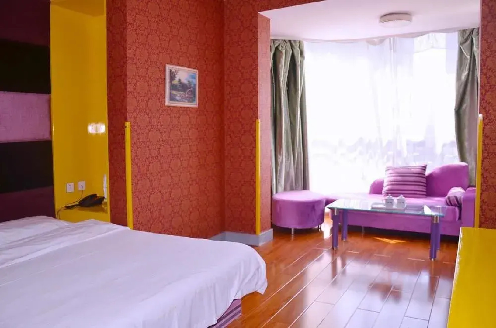 Shiyan Spring Fashion Hotel