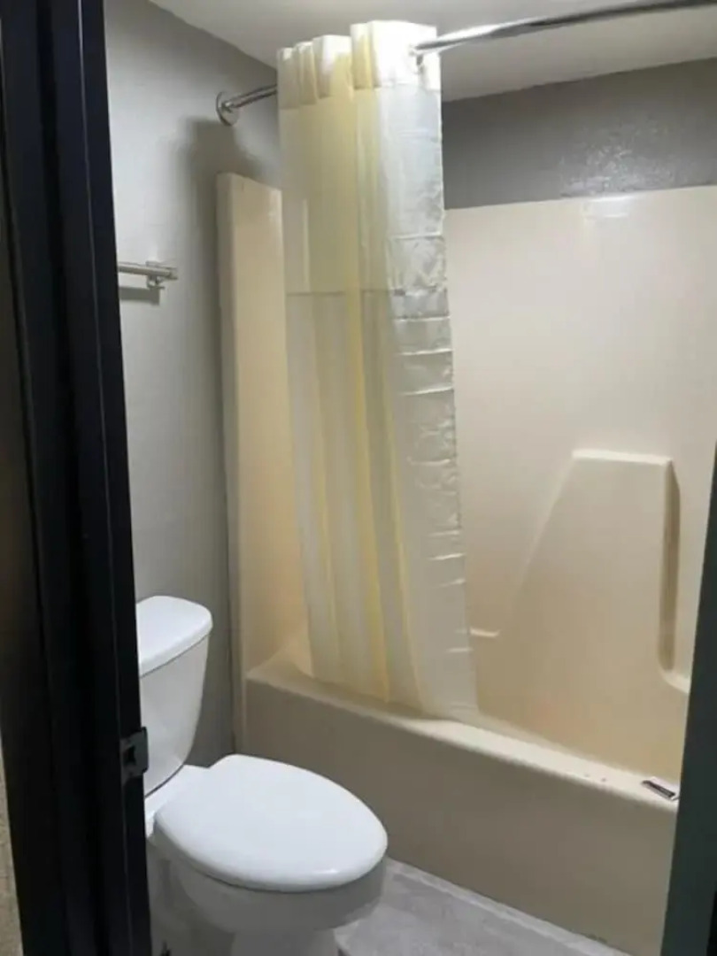 Travelodge Lake City