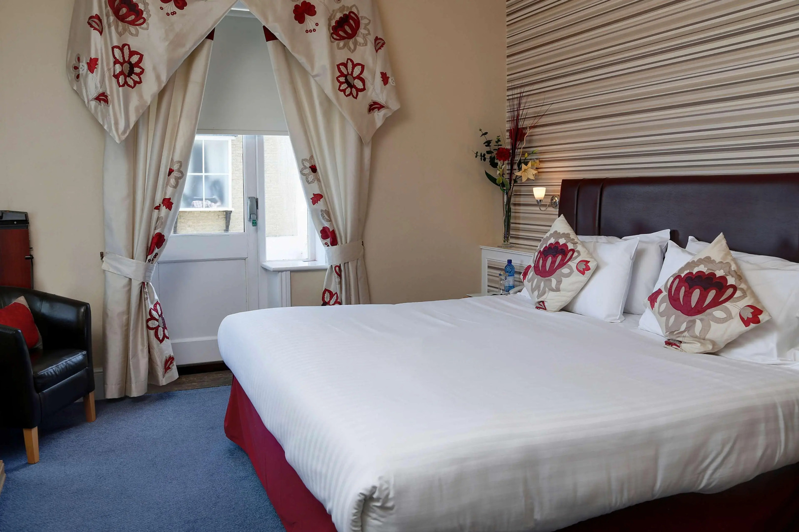 Отель New Holmwood