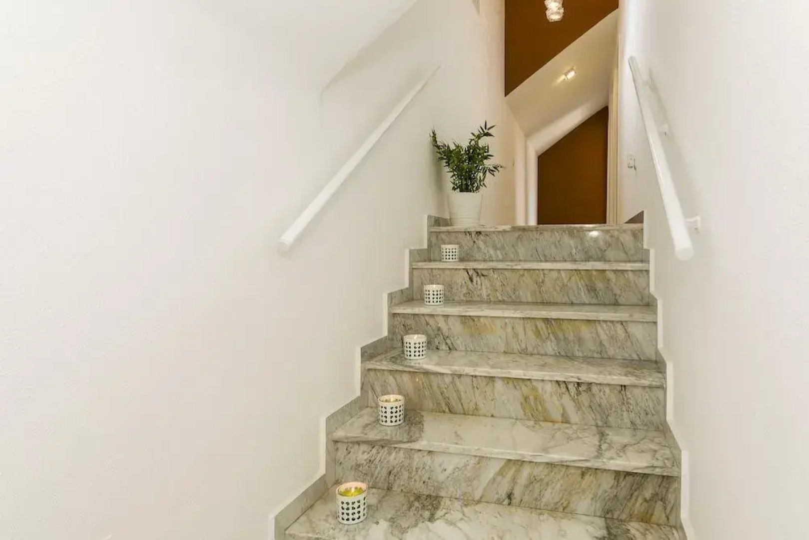 Real del Tivoli Two Rooms and Parking free