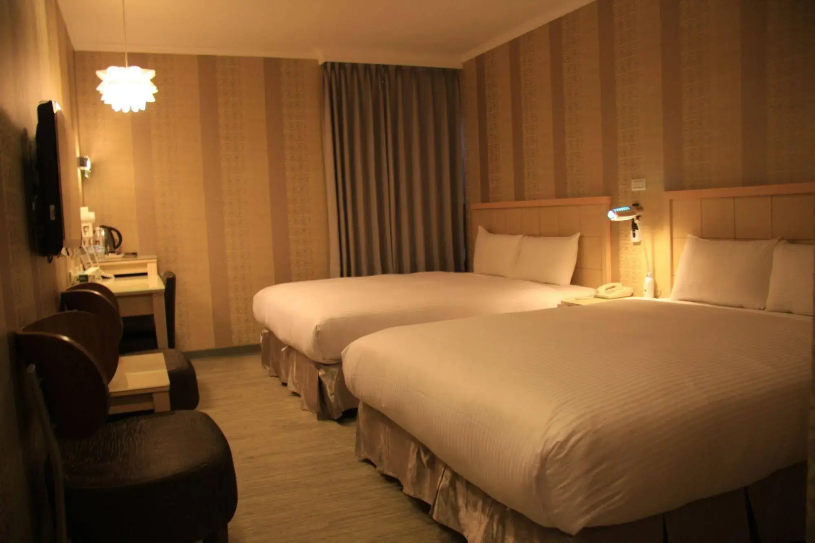 Just Enjoy Business Hotel